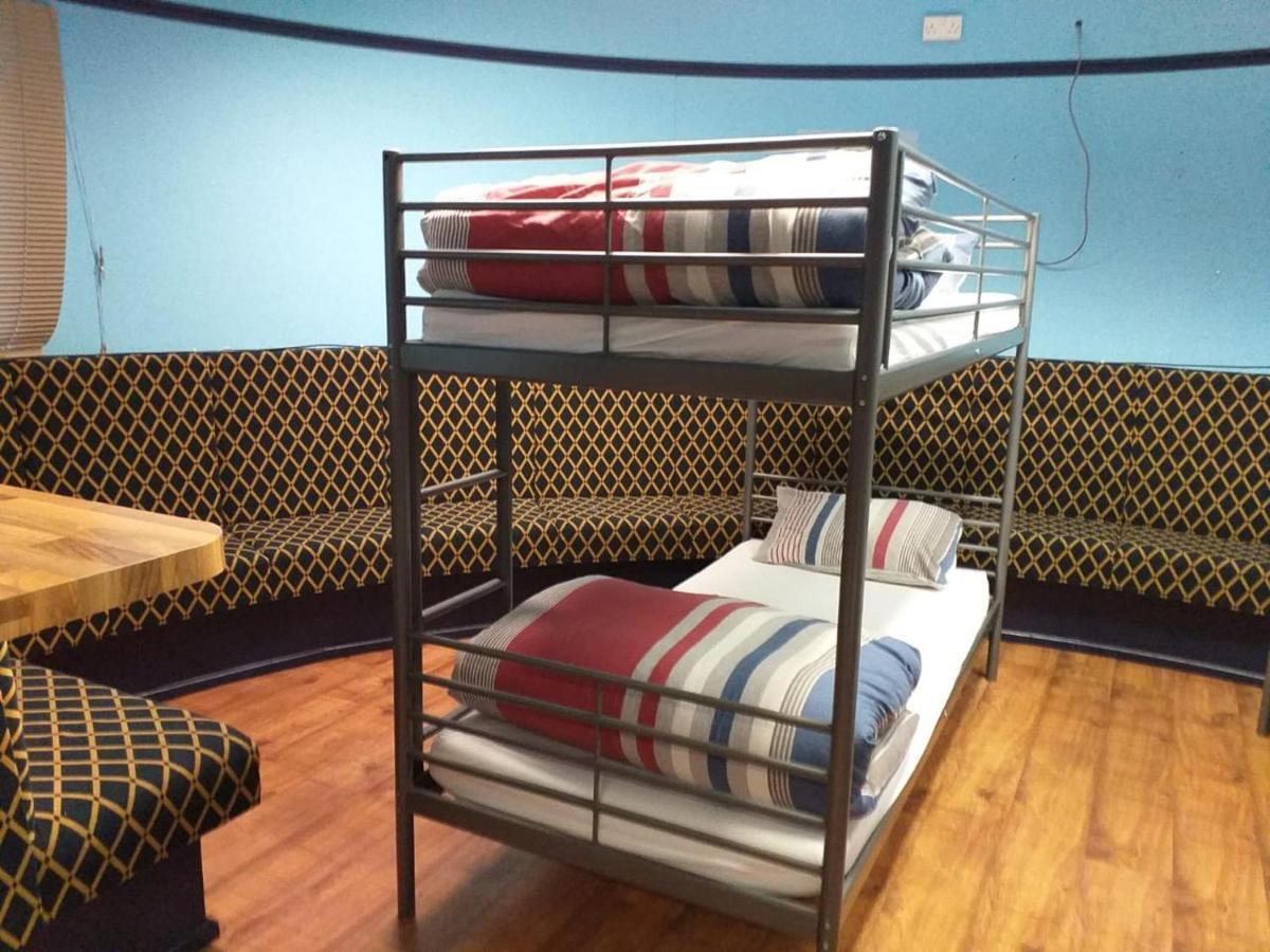 The Queens Hostel London Ngoại thất bức ảnh