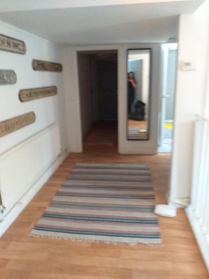 The Queens Hostel London Ngoại thất bức ảnh